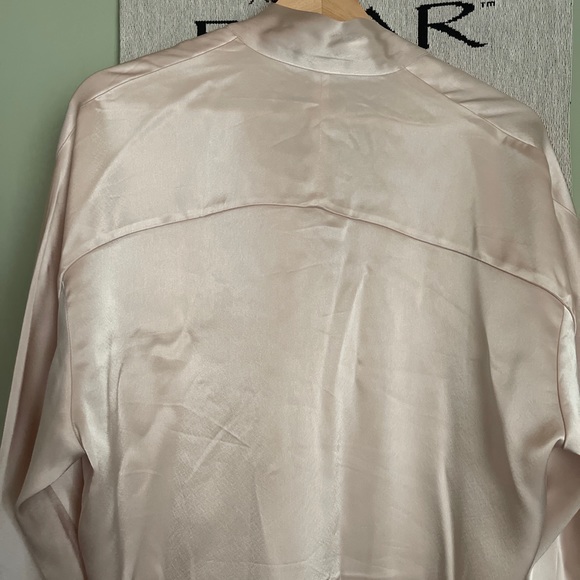 Babaton
Bloomsbury Blouse - Picture 6 of 6